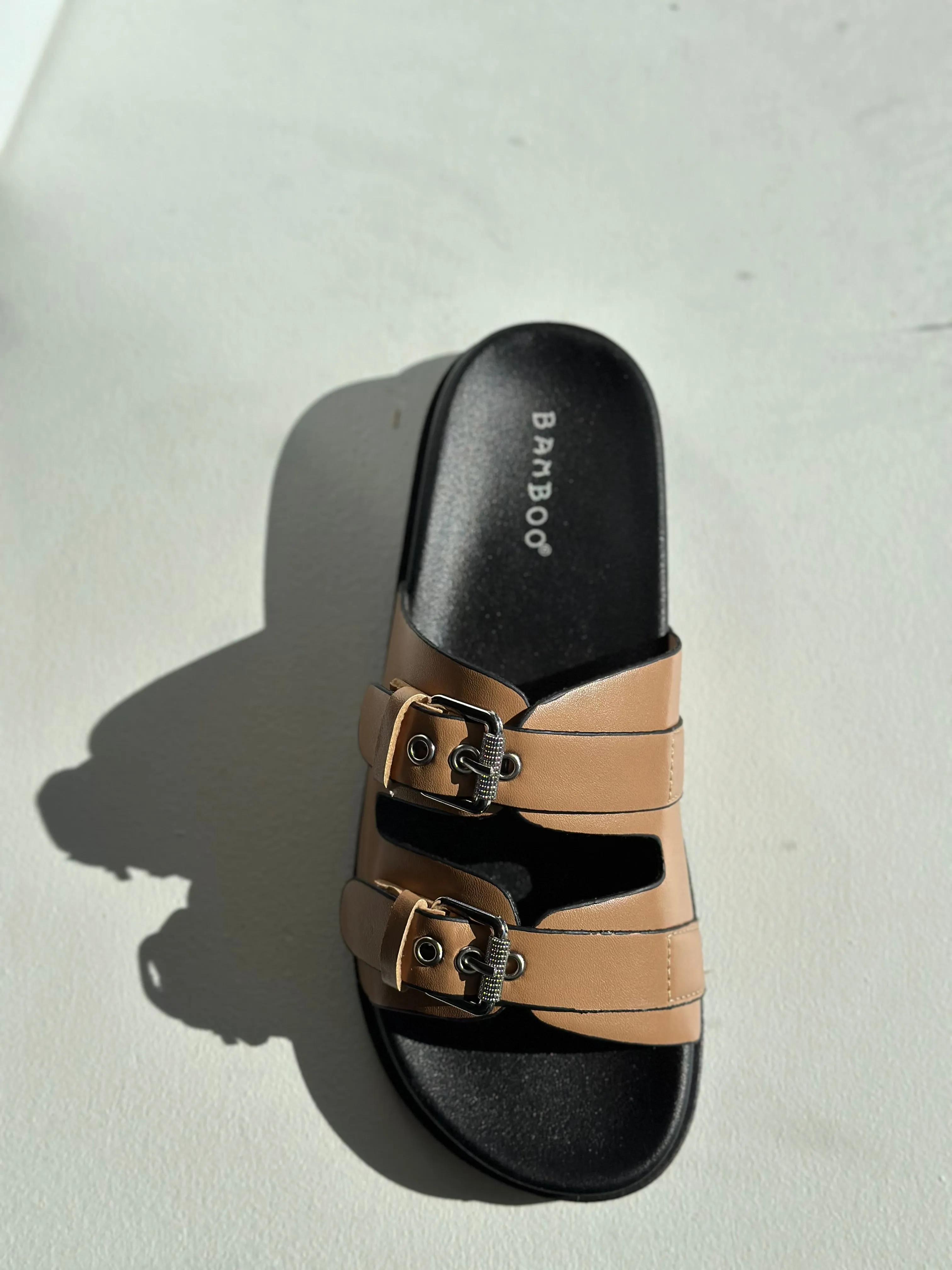 Conquer Sandal