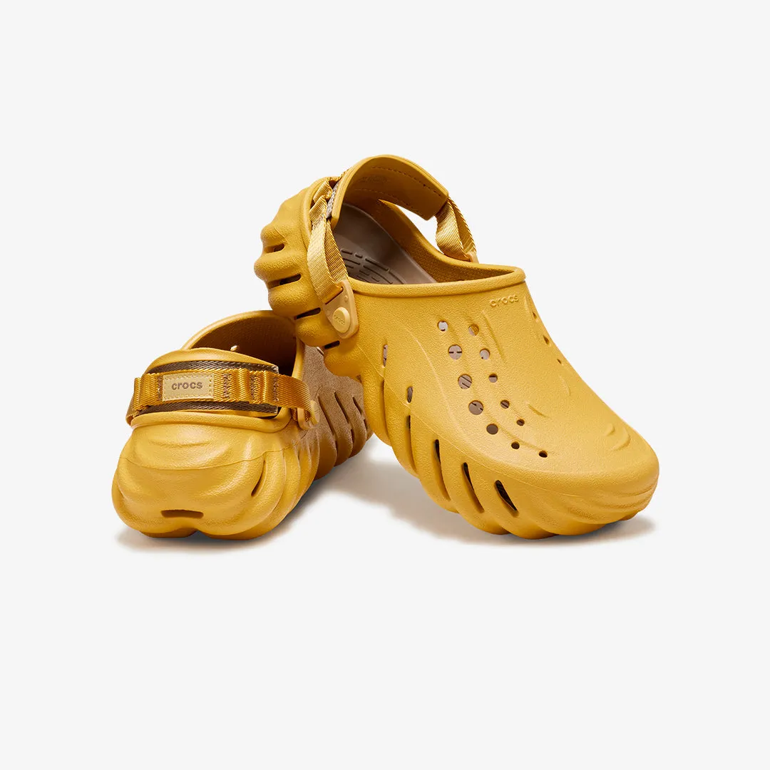 Crocs | ECHO CLOG  { DESERT GRASS