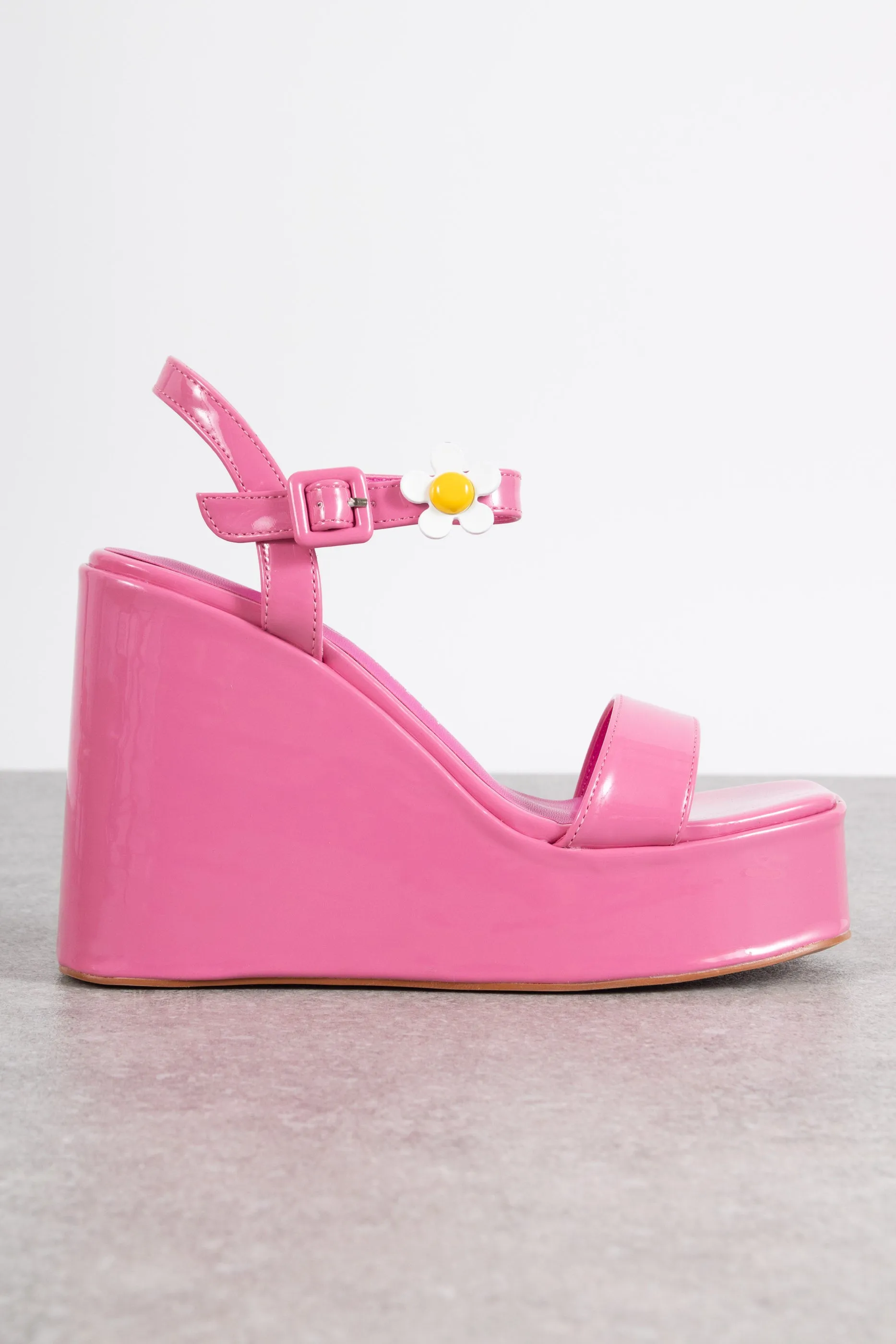 Daisy Street Wedge Sandals in Pink