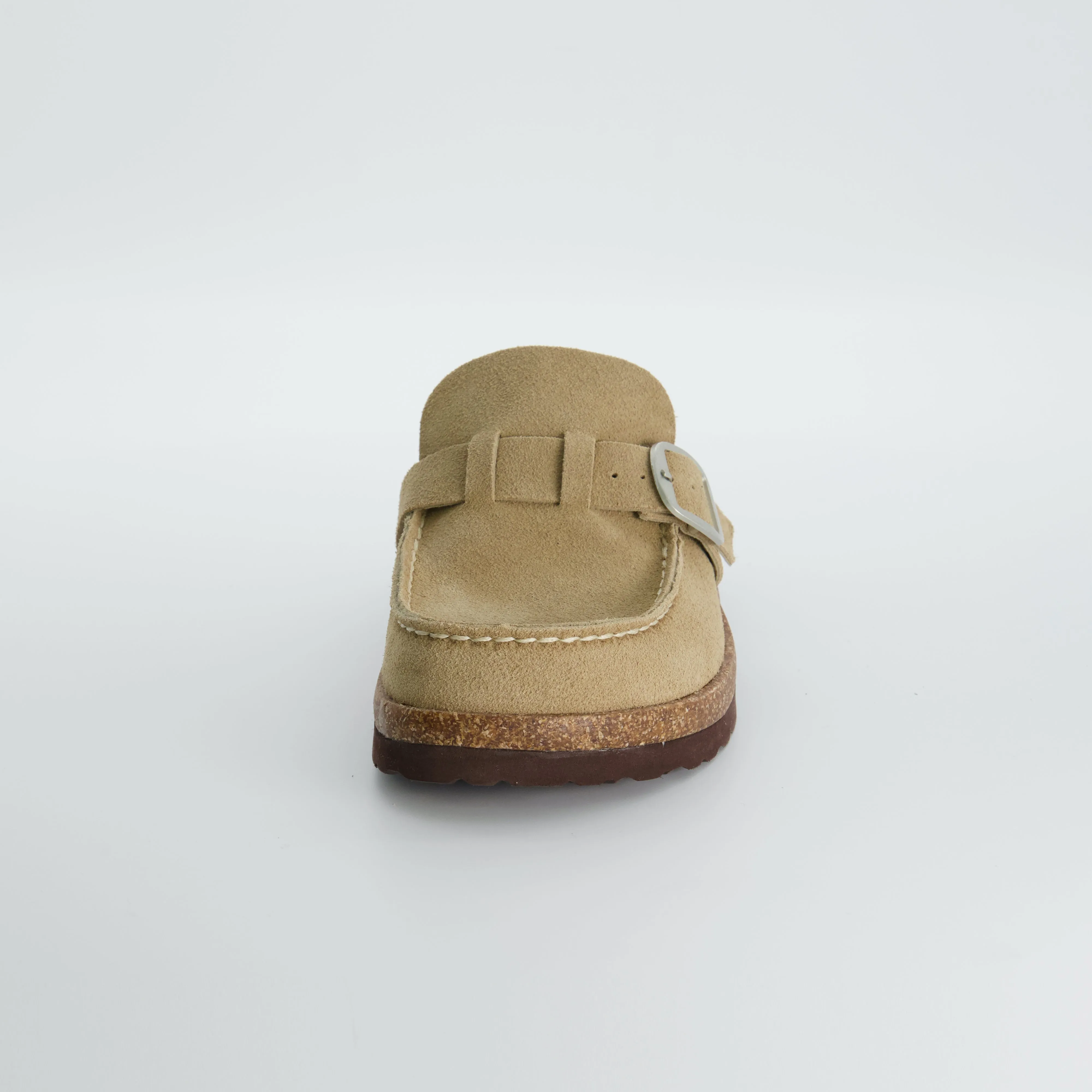 Sure! Here’s an optimized title for your e-commerce product:

Chic Hobby Suede Clogs for Ultimate Comfort and Style