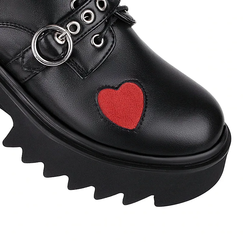 Luxury Women's Chunky Pumps In High Heels / Fashion Gothic Shoes With Cute Heart