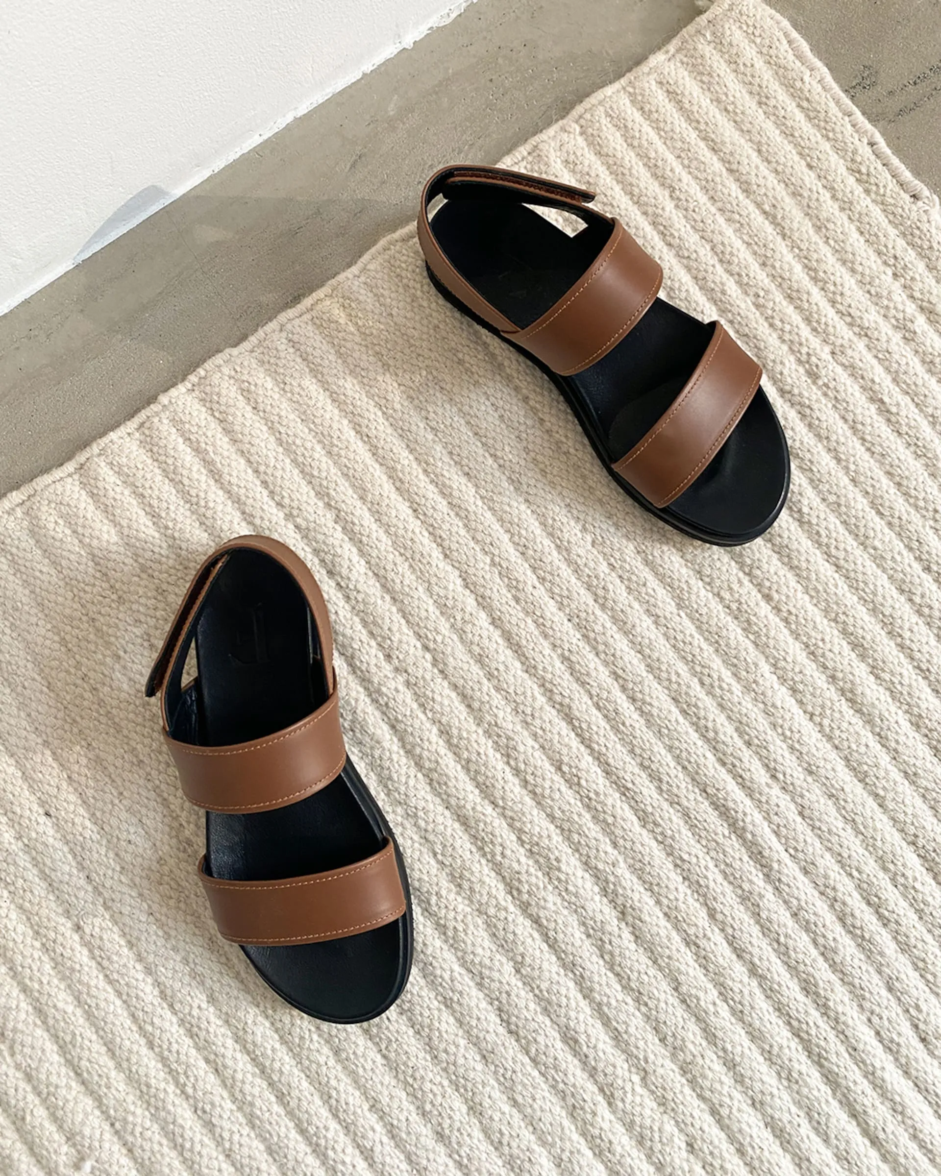 Lynn Cognac Leather Sandals