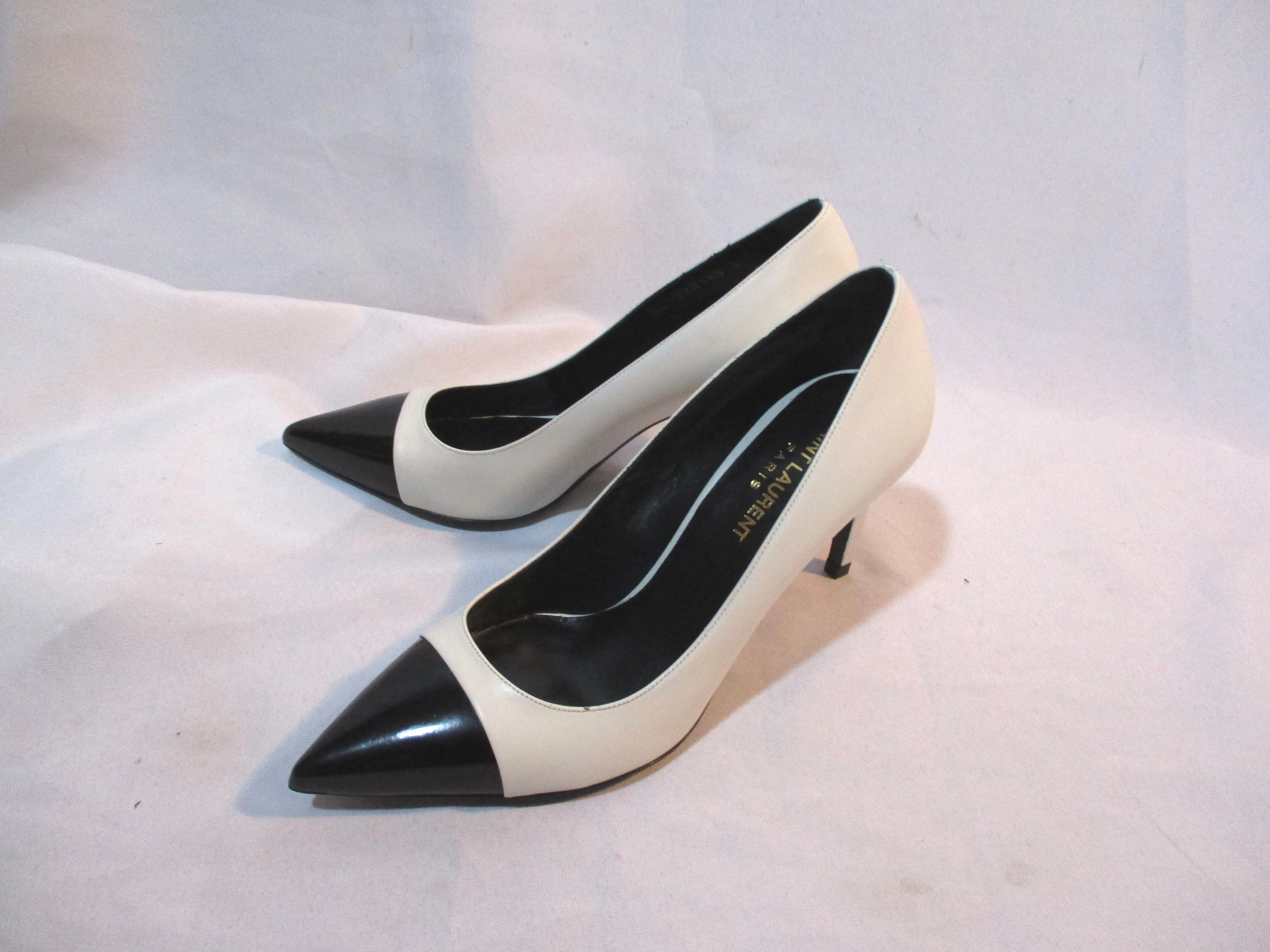 NEW NIB SAINT LAURENT PARIS Stiletto Heel PUMP SHOE 36.5 WHITE BLACK