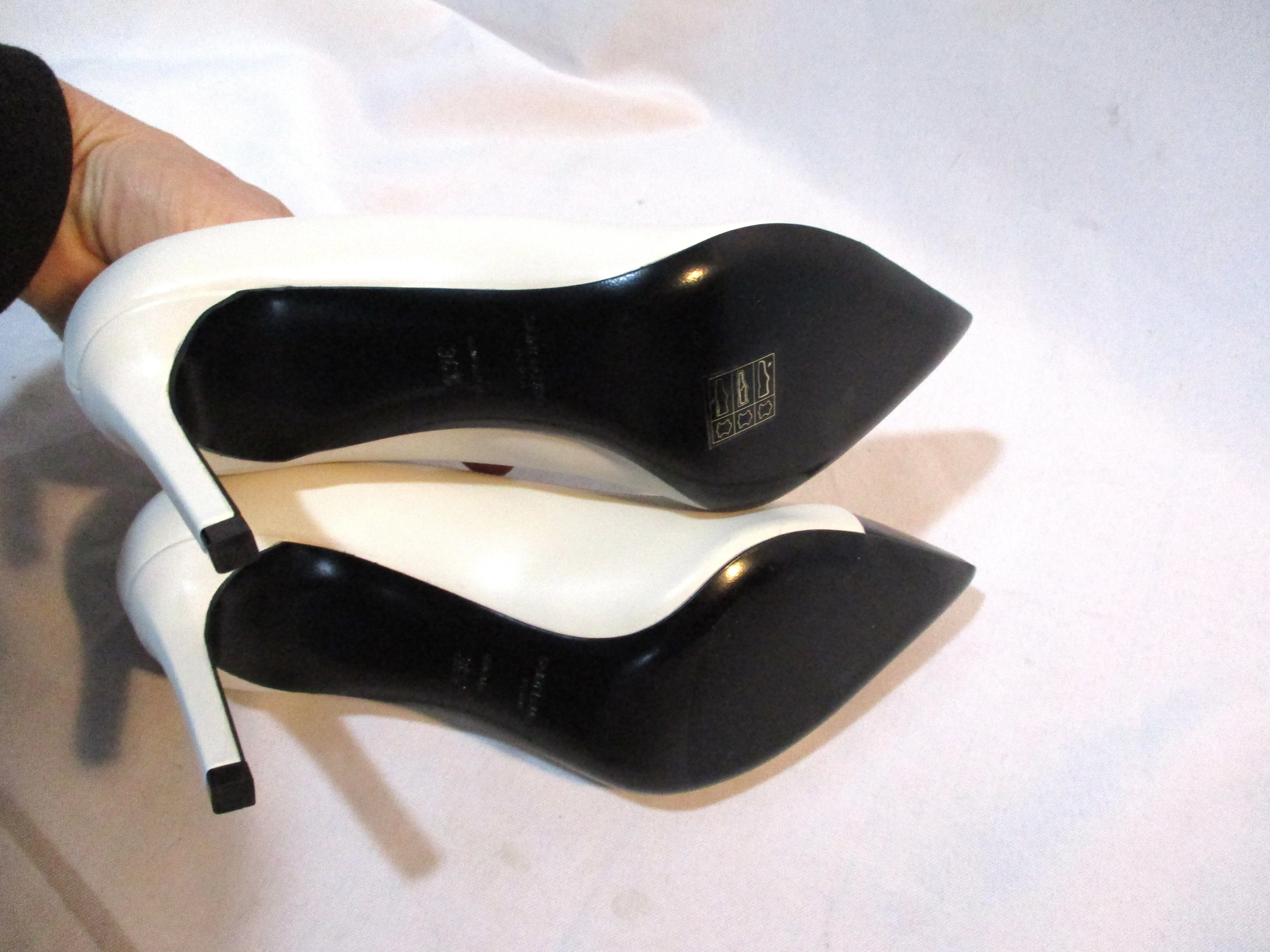 NEW NIB SAINT LAURENT PARIS Stiletto Heel PUMP SHOE 36.5 WHITE BLACK