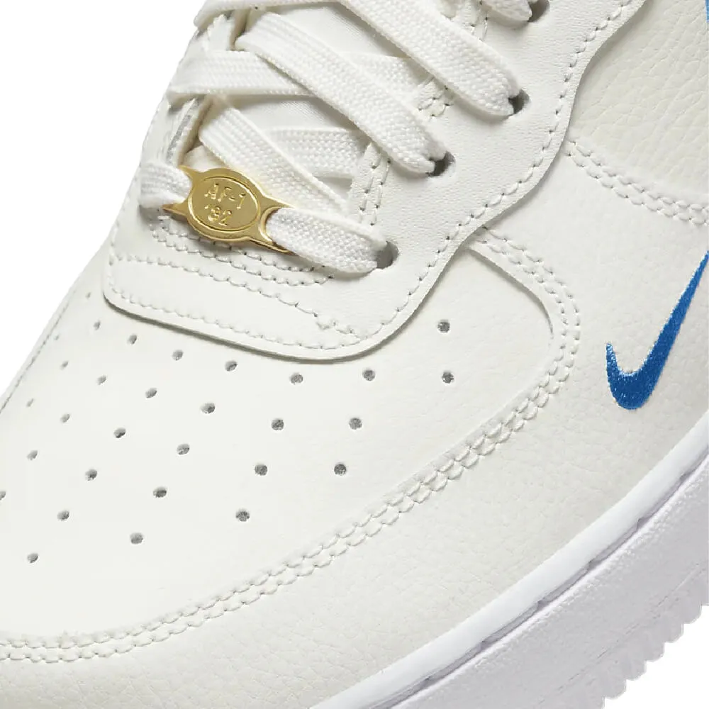 Nike Air Force 1 High SE sneakers, white/blue