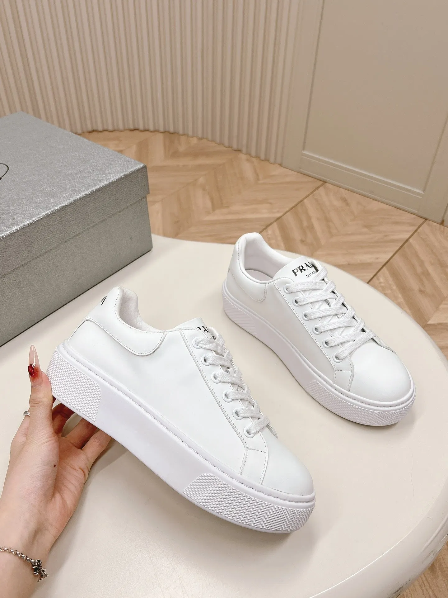 PRA RETRO SNEAKERS WHITE CALFSKIN