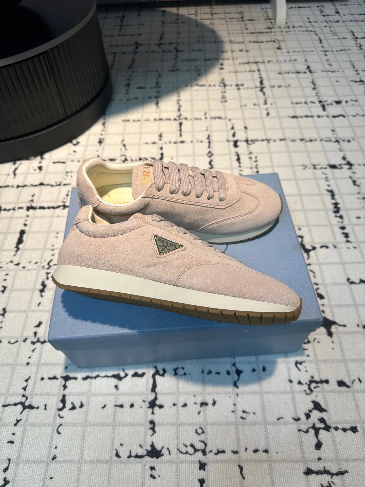 PRA TRIANGLE LOGO SNEAKERS PASTEL PINK SUEDE