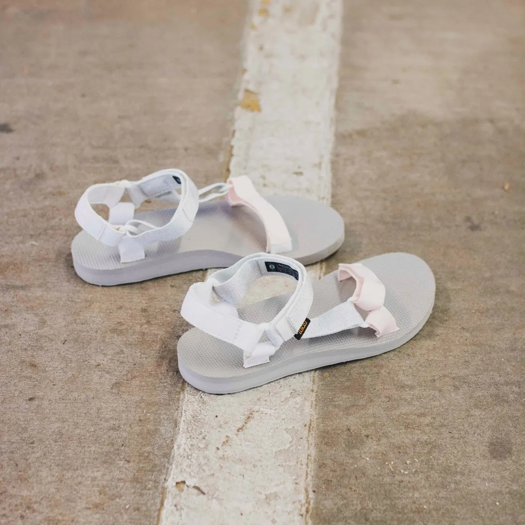 Teva: Original Universal in Pearl Metallic