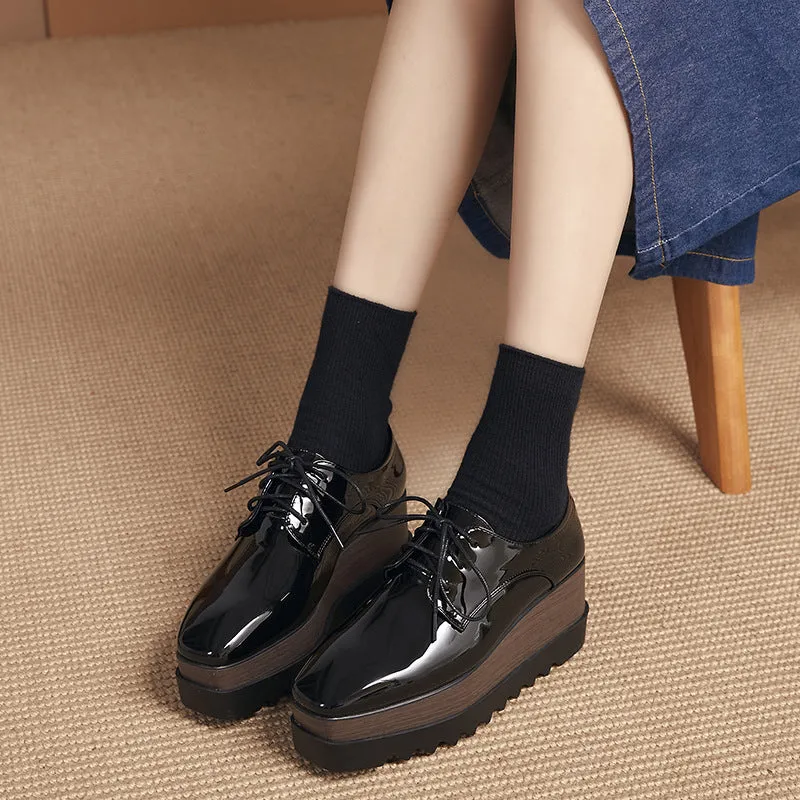 Toe Platform Wingtip Sneakers